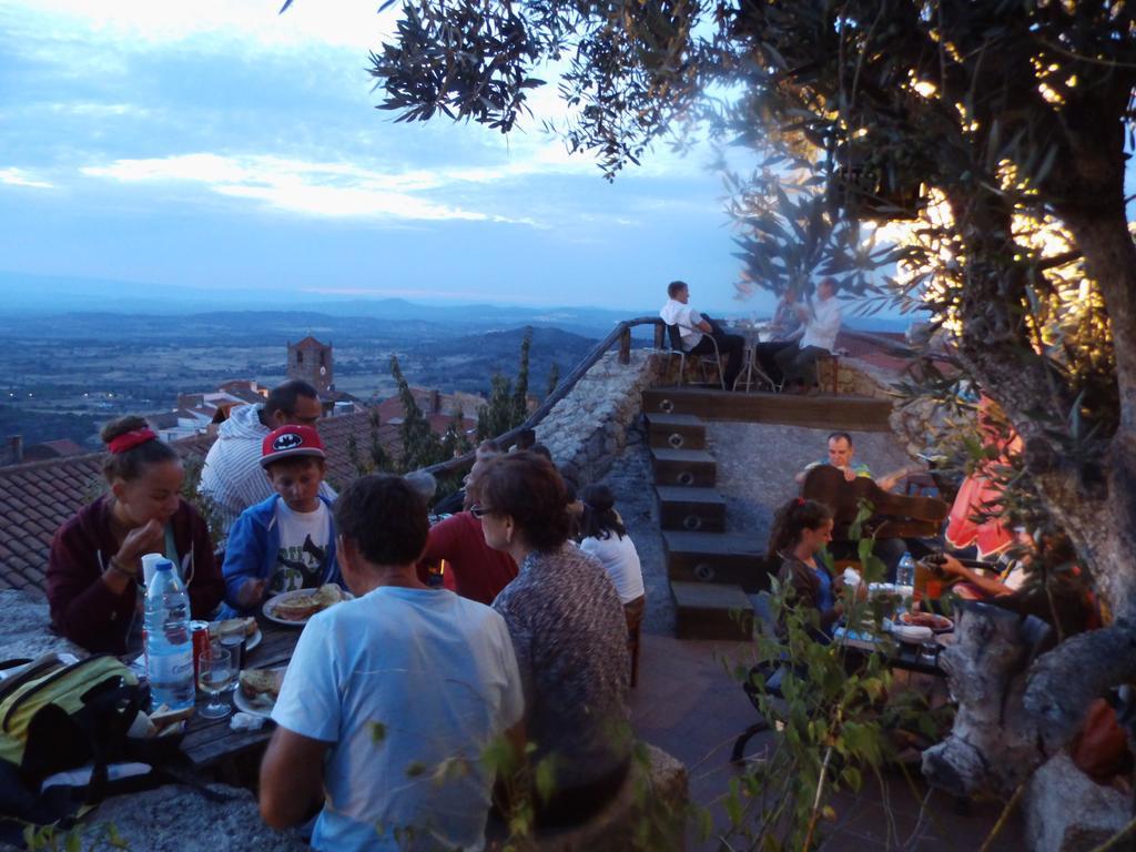 Taverna Lusitana Monsanto Exterior photo